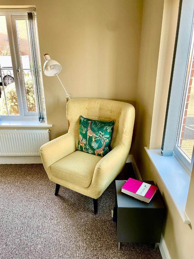 Stunning Large Detached Gloucester, 4 Beds, 3 Bedroom, 2 Bathroom Property, Nr Chelt, The Docks And Quays Sleeps 6 Exteriör bild