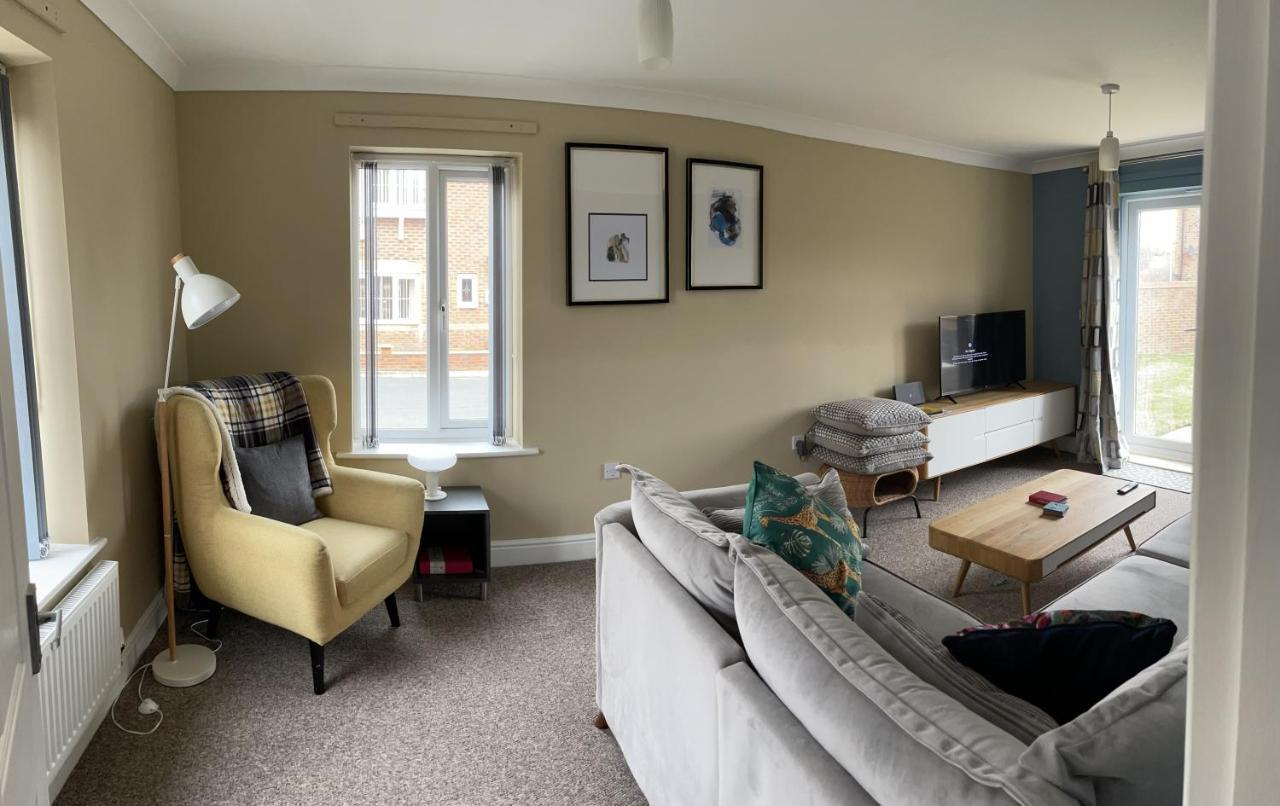 Stunning Large Detached Gloucester, 4 Beds, 3 Bedroom, 2 Bathroom Property, Nr Chelt, The Docks And Quays Sleeps 6 Exteriör bild