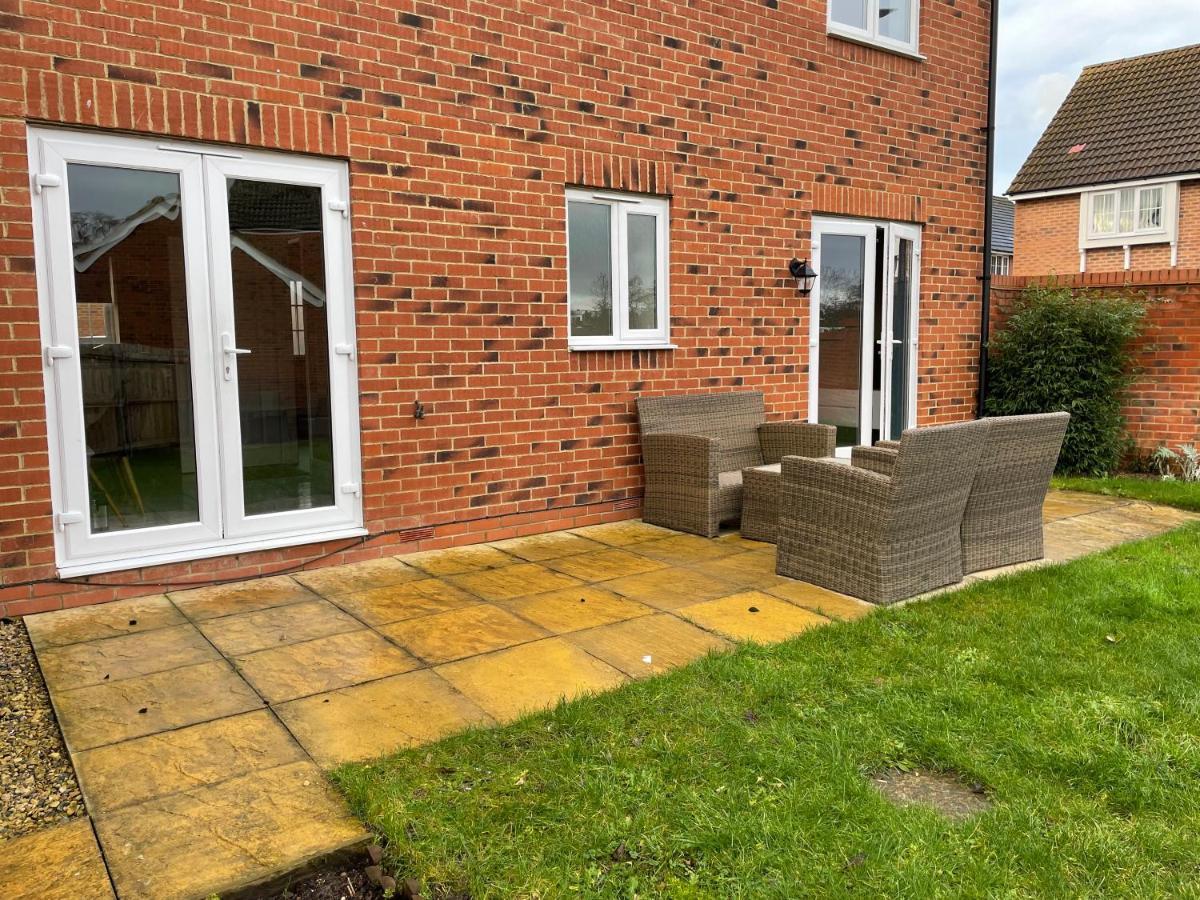 Stunning Large Detached Gloucester, 4 Beds, 3 Bedroom, 2 Bathroom Property, Nr Chelt, The Docks And Quays Sleeps 6 Exteriör bild